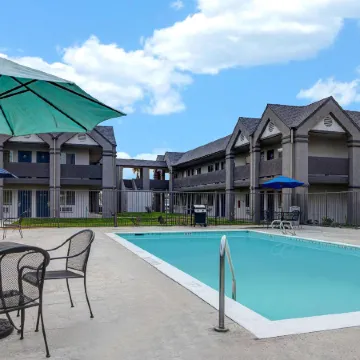 Motel 6 Buttonwillow, CA Central