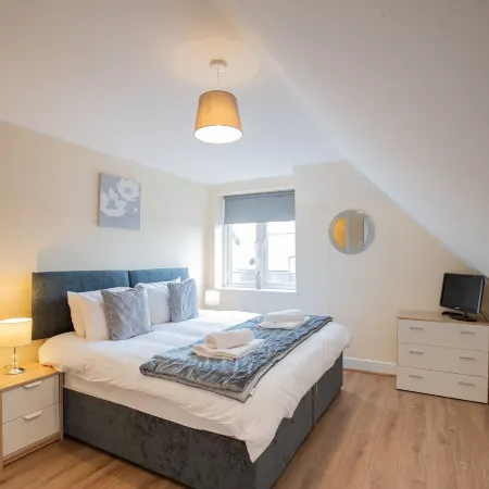 2 Bedroom Penthouse, Clockhouse, Hoddessdon
