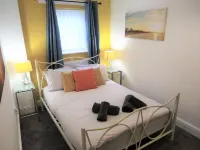 Modern Comfy 2-Bedroom Flat in St Helens Hotels in Saint Helens