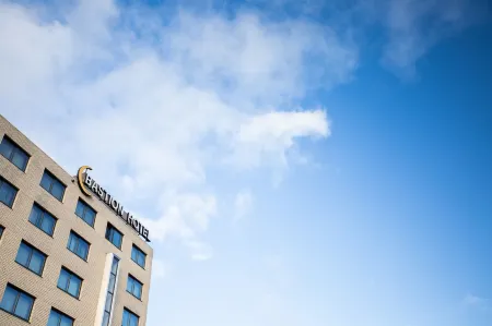 鹿特丹亞歷山大堡壘酒店