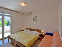 Apartments and Room Marin Hotels in Brela