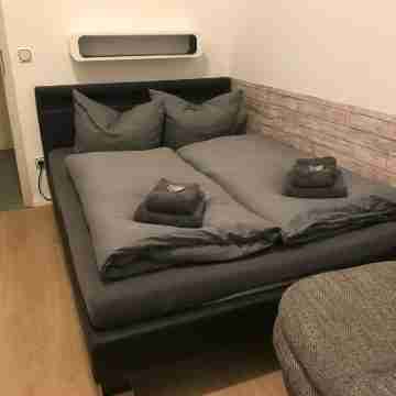 Pension Lotti Friedrichshain Rooms