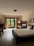 Far Hills Country Hotel