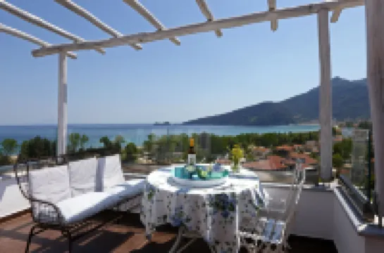 Mare Monte Small Boutique Hotel