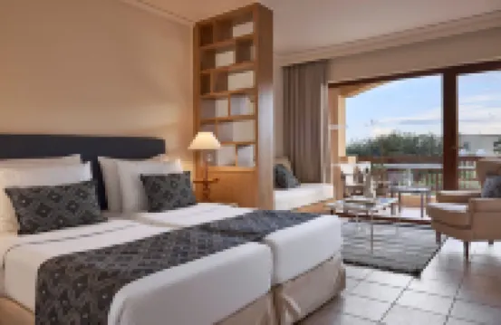 AQUILA RITHYMNA BEACH