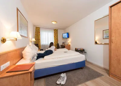 Hotel Ebnet Hotel di Mutterstadt
