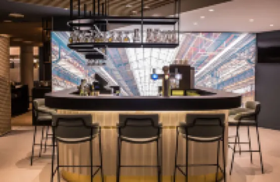 巴黎阿爾克伊萬怡酒店