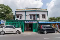 RedDoorz Syariah Near Stasiun Kereta Api Kisaran Hôtels à : Tebing Kisaran
