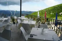 Vila Sofia Gllava - Resort Hotels in Tepelenë District
