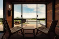 The Boato Hotel Hotels in Penol