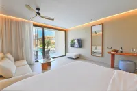 Pearl Island Chios Hotel & Spa Hotel dekat Osmaniye Mosque