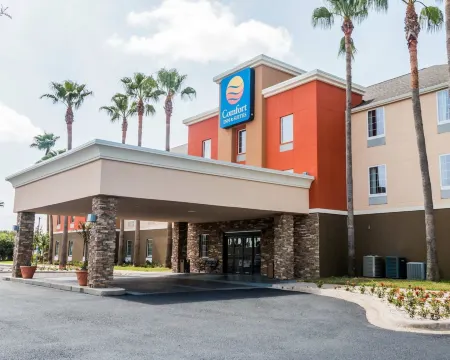 Comfort Inn & Suites Pharr/McAllen Отели рядом с достопримечательностью «Pharr Vanguard Academy Nature & Birding Center»