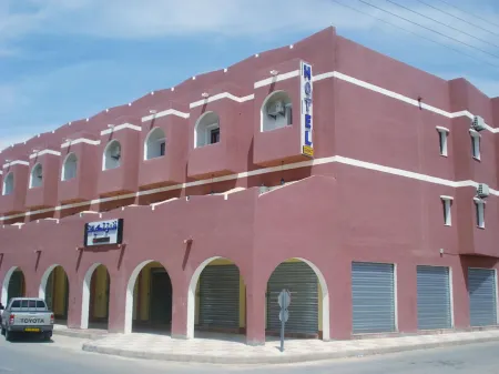 Hotel Takialt Отели в г. Адрар