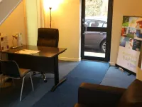 유어 트래블 스톱 앳 크랙사이드