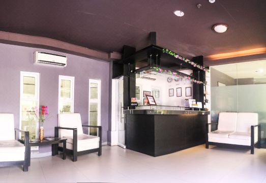 더 럭키 9 버짓 호텔 부대시설 또는 조식 이미지