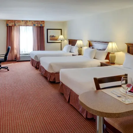 Pomeroy Inn and Suites Dawson Creek
