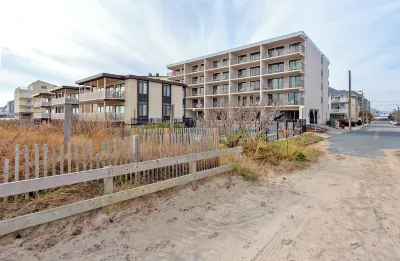 Saint Tropez Hotels in Ocean City
