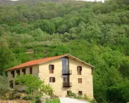 Albergue Aurora Boreal Hotels near Merendero La Puria