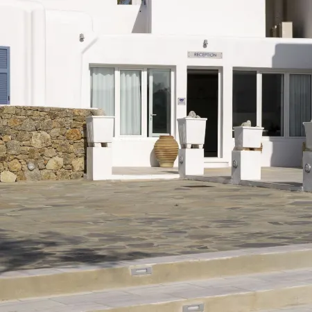 Giannoulaki Resort