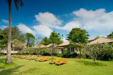 Makathanee Resort Отели в г. Остров  Мак