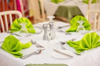 Bay Gardens Hotel - breakfast