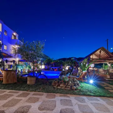 Villa Gereoudis Sea View Rooms Pool & Bar