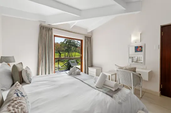 San Lameer Villa Rentals  2707