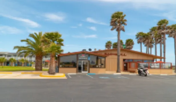 聖西蒙小屋 鄰近San Simeon State Park的酒店