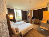 Lounge Hotel Hotels near Tuzla Shipyard
