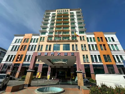 The Paramount Hotel Sibu Hotels near Yu Lung San Tian En Si Temple
