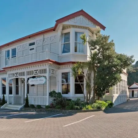 Settlers Motor Lodge Отели в г. Ловер Хатт