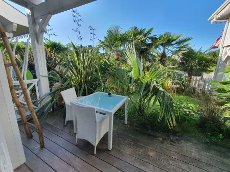 Villa Bora Bora Отели в г. Бигано