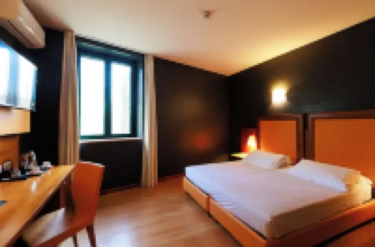 Hotel Villa Delle Rose - Malpensa Hoteles cerca de Stadio Cameri