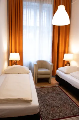 Pension Hotel Mariahilf - Bed and Breakfasts