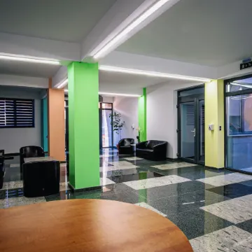 Colors Residence Отели рядом с достопримечательностью «Торговый центр Cluj Iulius Mall»