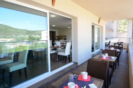 Hôtel A Madonetta Отели рядом с достопримечательностью «Office Municipal de Tourisme de Bonifacio»