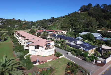 Onetangi Beach Apartments