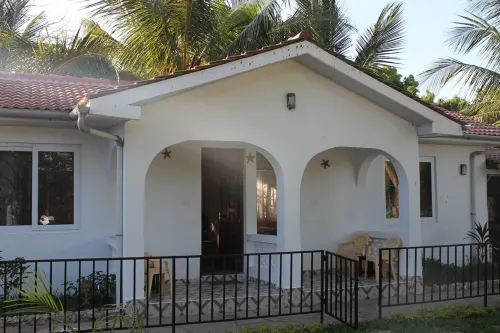 Oluwa Seun Beach Cottages, Mtwapa