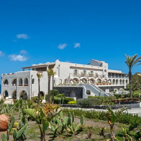 Therasia Resort Sea and Spa - the Leading Hotels of the World