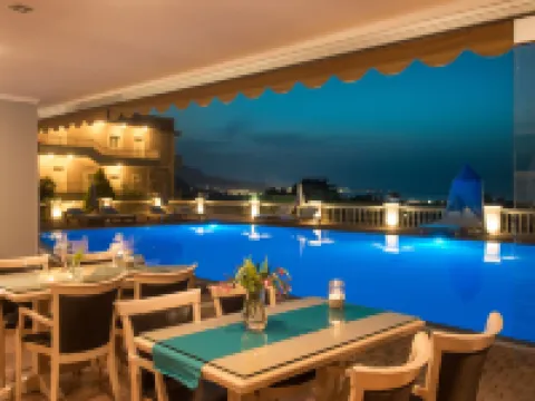 ノトス ハイツ ホテル ＆ スイーツ マリアのホテル