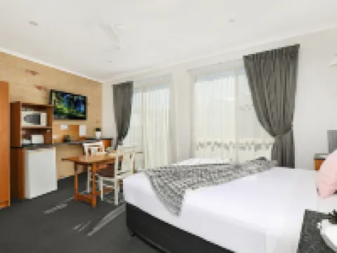 Caboolture Riverlakes Boutique Motel Hotels in Caboolture