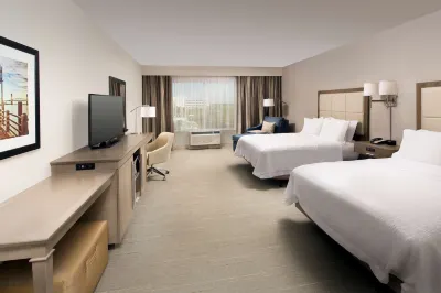 Hampton Inn Wilmington Downtown Hotels near One Tree Hill: TRIC
