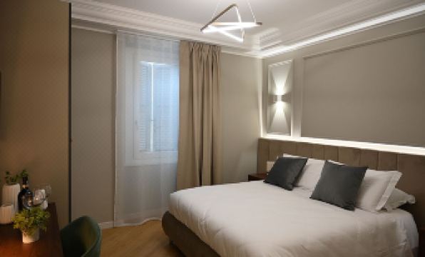 Mom Apartment Rooms&Suites