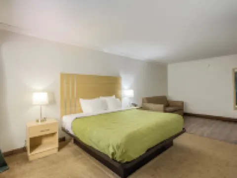 Quality Inn Gulf Shores Airport Hotels in Gulf Shores