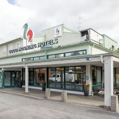 جود مورنينج كيستا Hotels near مطار أرلاندا، الصالة 3