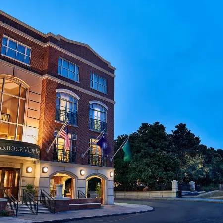 Harbourview Inn Отели рядом с достопримечательностью «Музей Олд Слэйв Март»