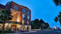 Harbourview Inn