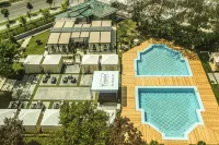 City Palace Hotel Tashkent - Rooftop Pools