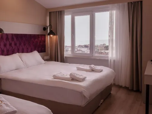 The Lola Hotel - โรงแรมราคาถูก
