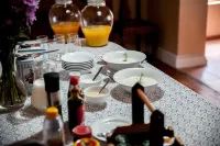 Petal's Place Hotels in Robertson